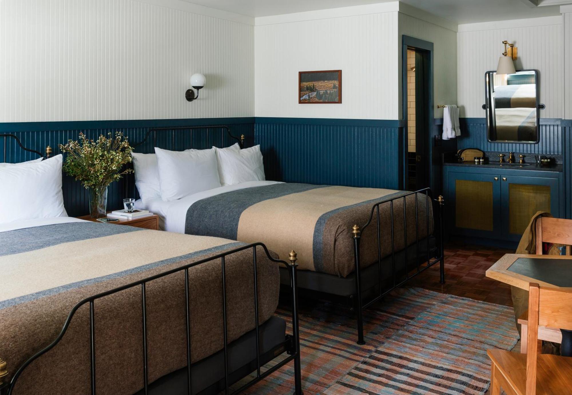 Standard Queen Room Two Queen Beds